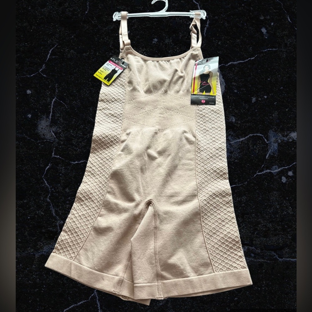 SHAPING ROMPER